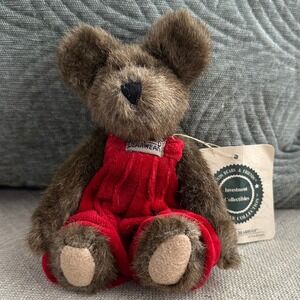 NEW Boyds Bears Clark S. Bearhugs #918055 Plush Archive Collectible Red Overalls